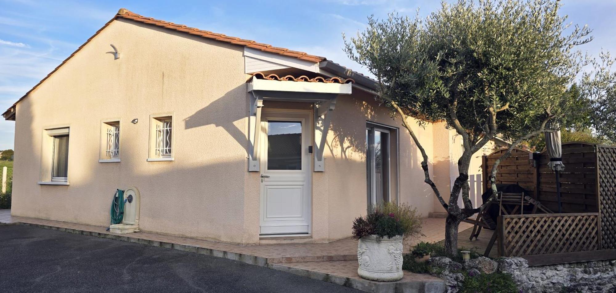 Welcome Logement Avec Terrasse Proche Bordeaux Saint-Andre-de-Cubzac Ngoại thất bức ảnh